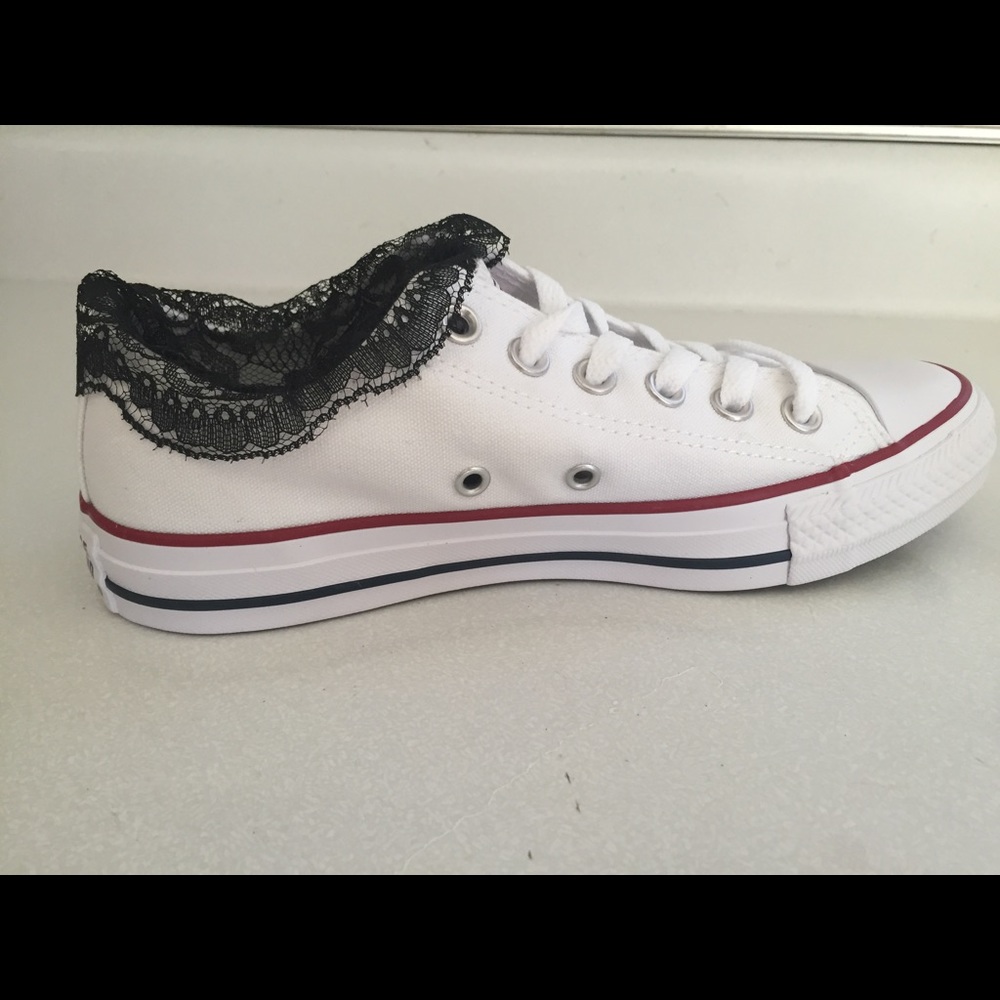 Cute Ankle Lace Converse - Custom! - Picture 2 of 7